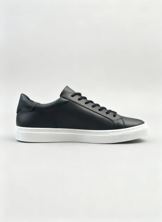 Puro Nero- schwarzer Leder Sneaker